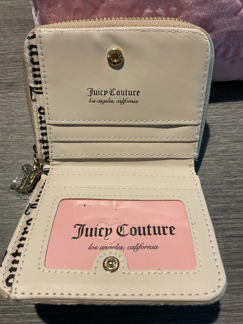 Juicy Couture Lovers 8 pc BUNDLE - MSRP: $350+ - Picture 7 of 16